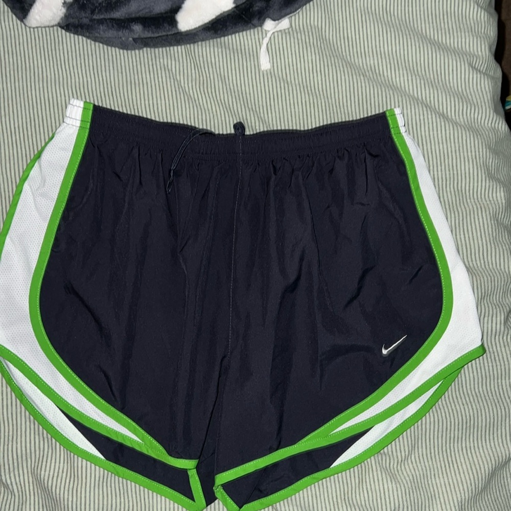 Nike Women’s M Dri-fit running short navy